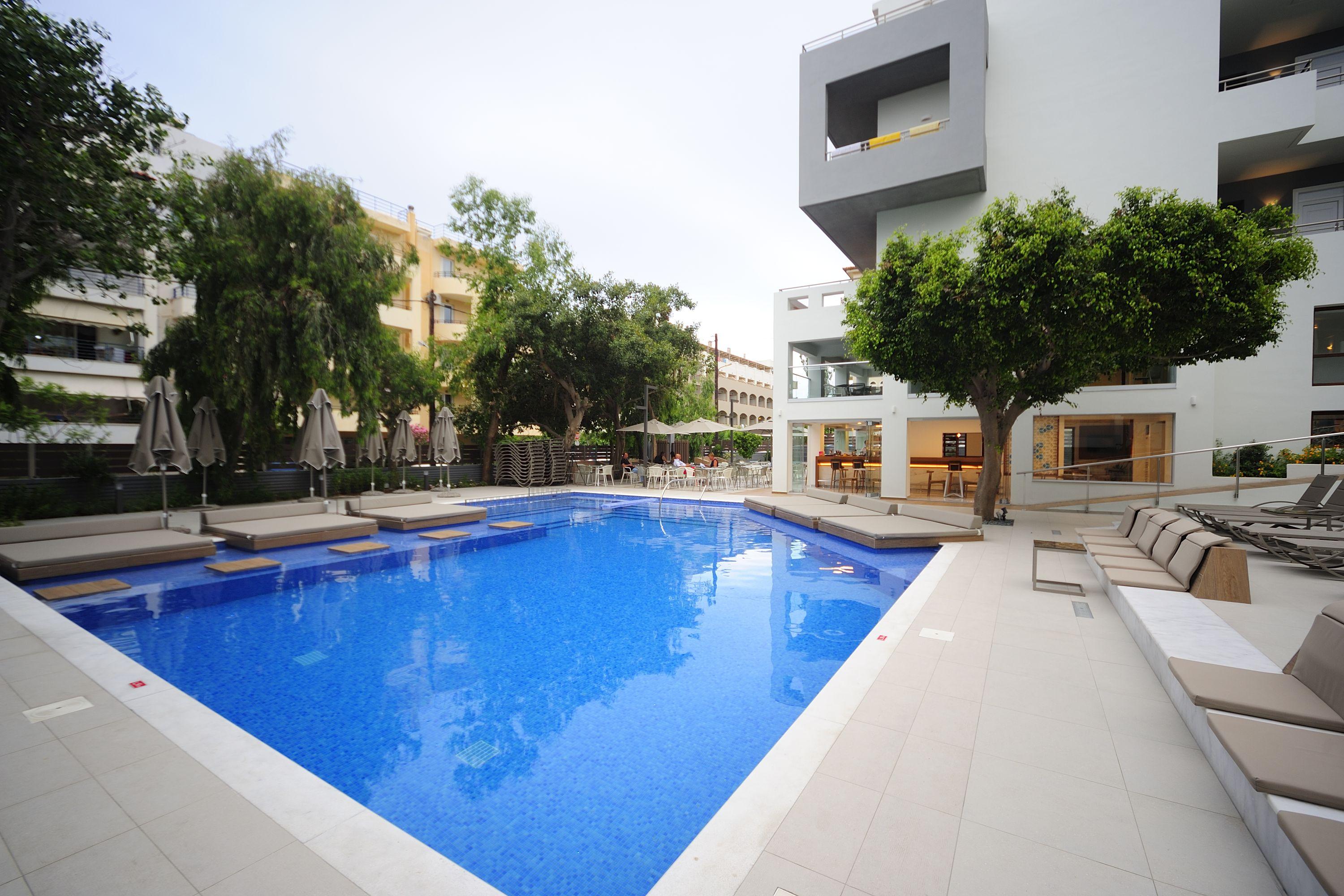 Atrium Ambiance Hotel (Adults Only) 罗希姆诺 外观 照片